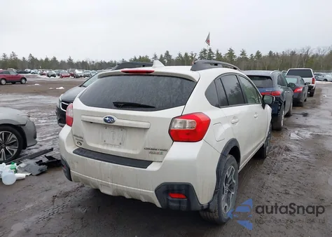 2016 Subaru Crosstrek 2.0I Premium z USA, uszkodzony, nr VIN JF2GPADC4G8313425